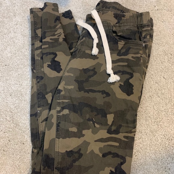 Fashion Nova Denim - Camo Pants
